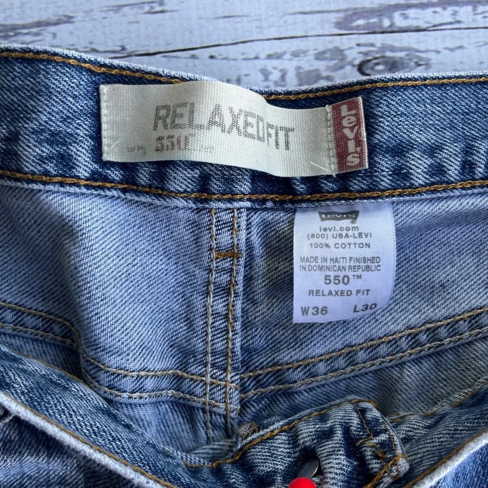 Vintage Levis 550 Mens Y2K 90s Relaxed Fit Medium‎ Wash Blue tapered Jeans 36x30